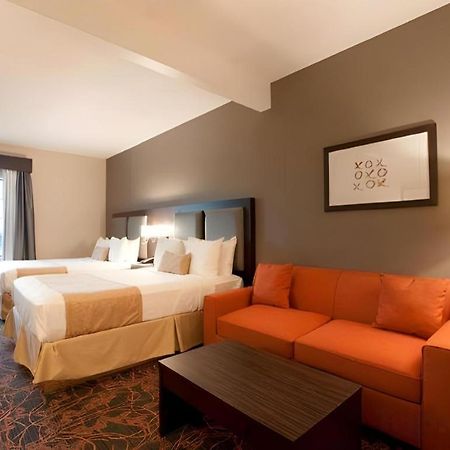 Best Western Plus Executive Inn Торонто Екстериор снимка