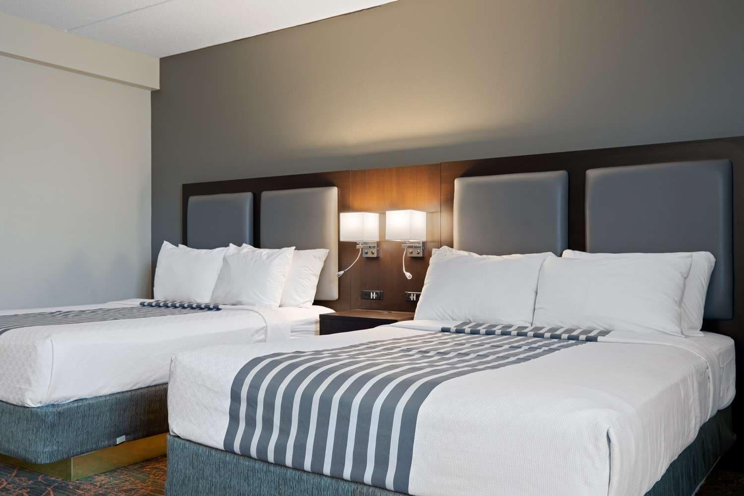Best Western Plus Executive Inn Торонто Екстериор снимка